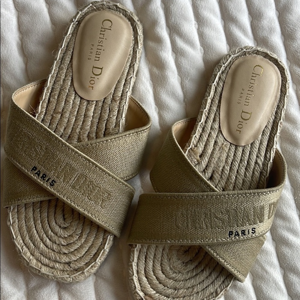Nude sandals